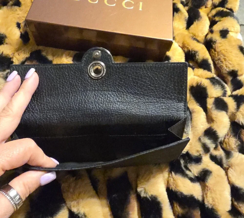 Gucci classic continental